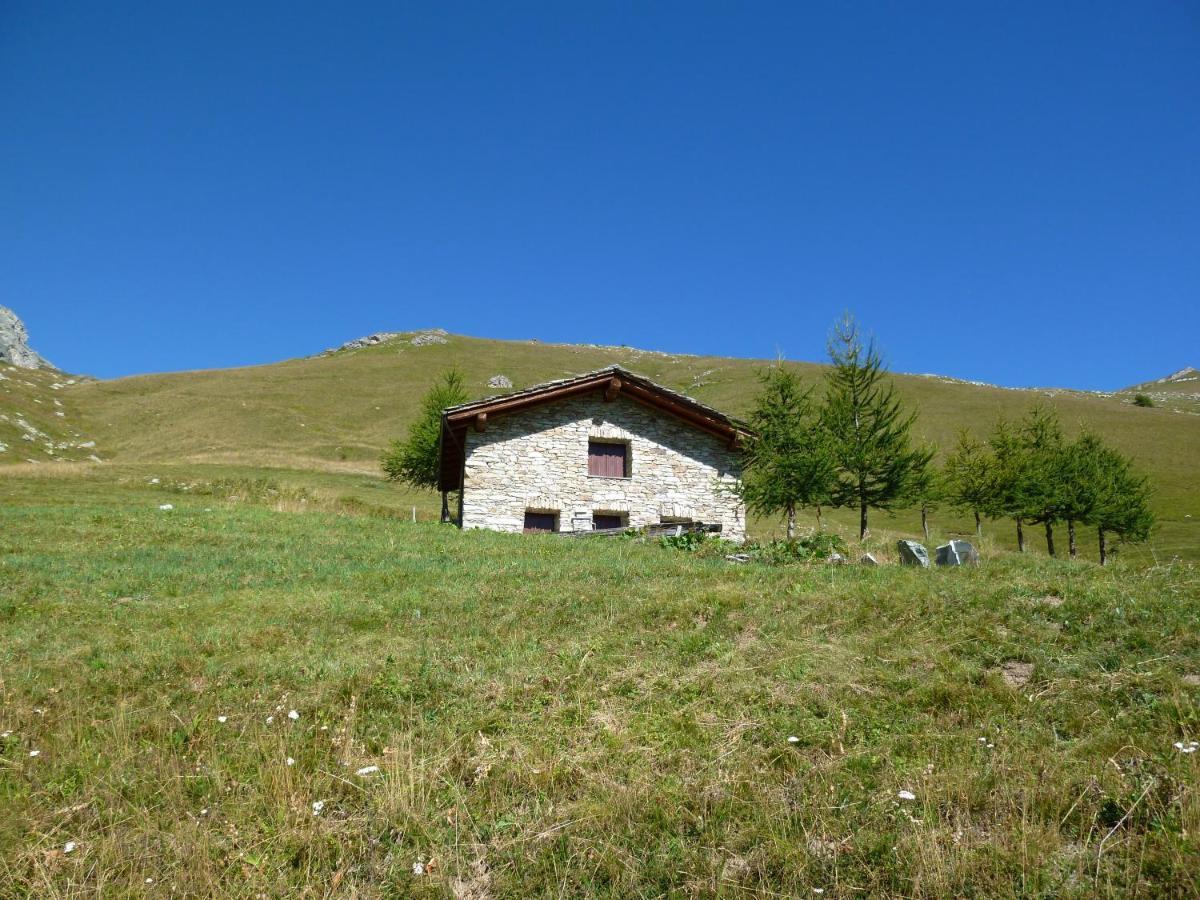 La Buneta Macra Bagian luar foto