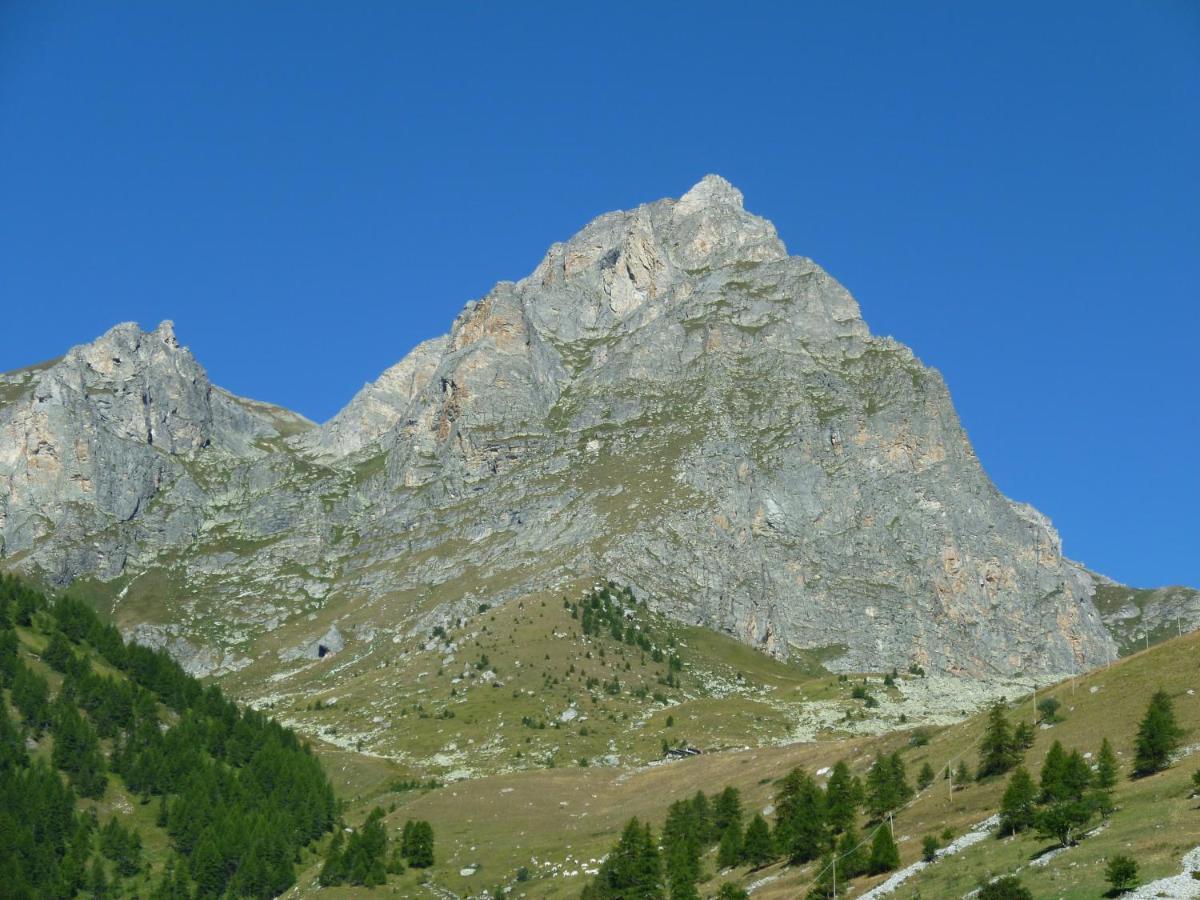 La Buneta Macra Bagian luar foto